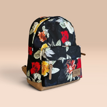 Lade das Bild in den Galerie-Viewer, ENRICO BENETTI Freizeitrucksack mit Blumenmuster