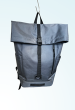 Lade das Bild in den Galerie-Viewer, AlsterBag Rollup Rucksack
