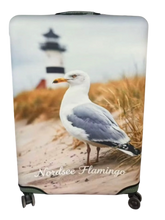 Lade das Bild in den Galerie-Viewer, HH Emotion GmbH Kofferhülle mit Möwen-Motiv und Leuchtturm vor Dünenlandschaft für optimalen Schutz des Reisegepäcks
